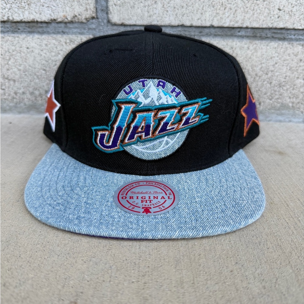 Mitchell & Ness Utah Jazz Black Snapback Hat with Light Denim Brim
